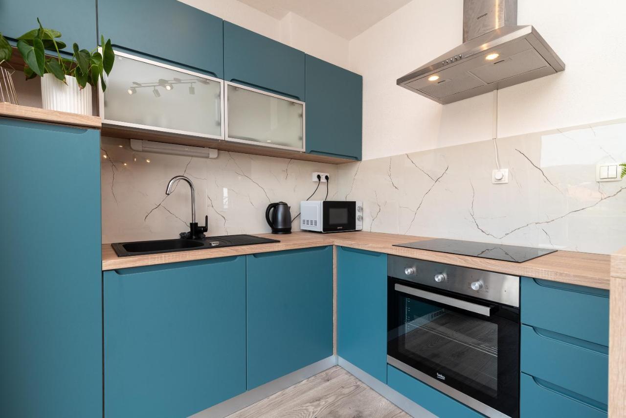 Beach Apartman Marela Слатине Екстер'єр фото