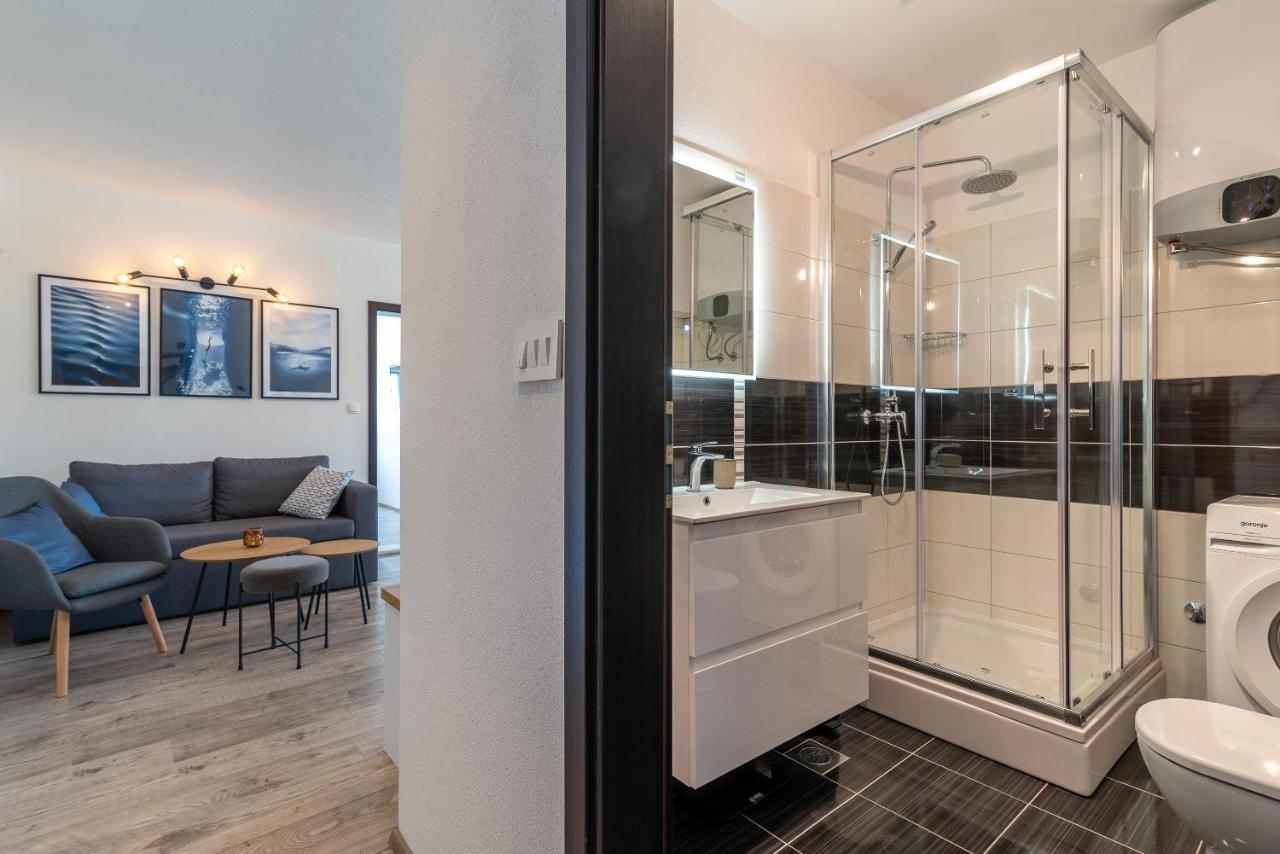 Beach Apartman Marela Слатине Екстер'єр фото