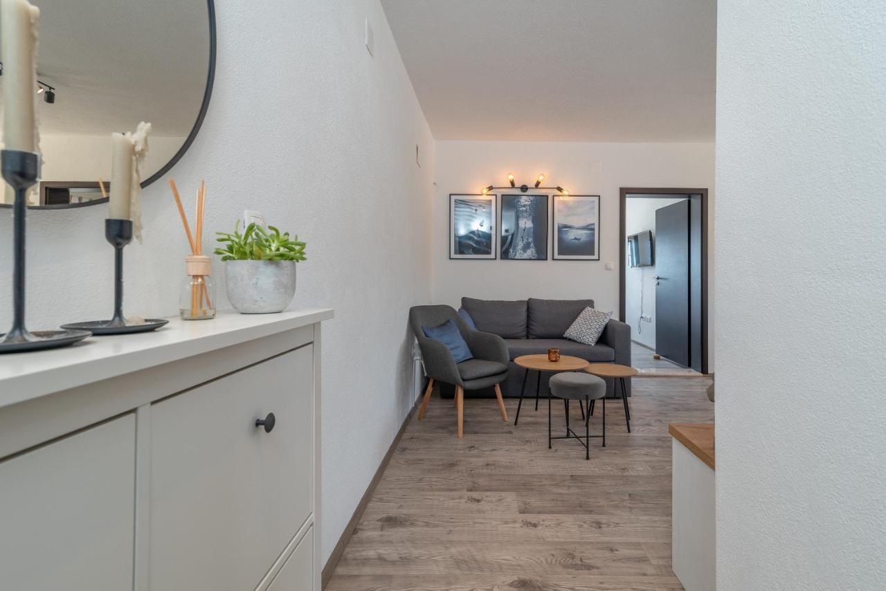 Beach Apartman Marela Слатине Екстер'єр фото